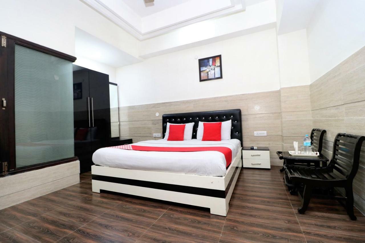 Oyo 30848 Hotel Signature Firozpur エクステリア 写真