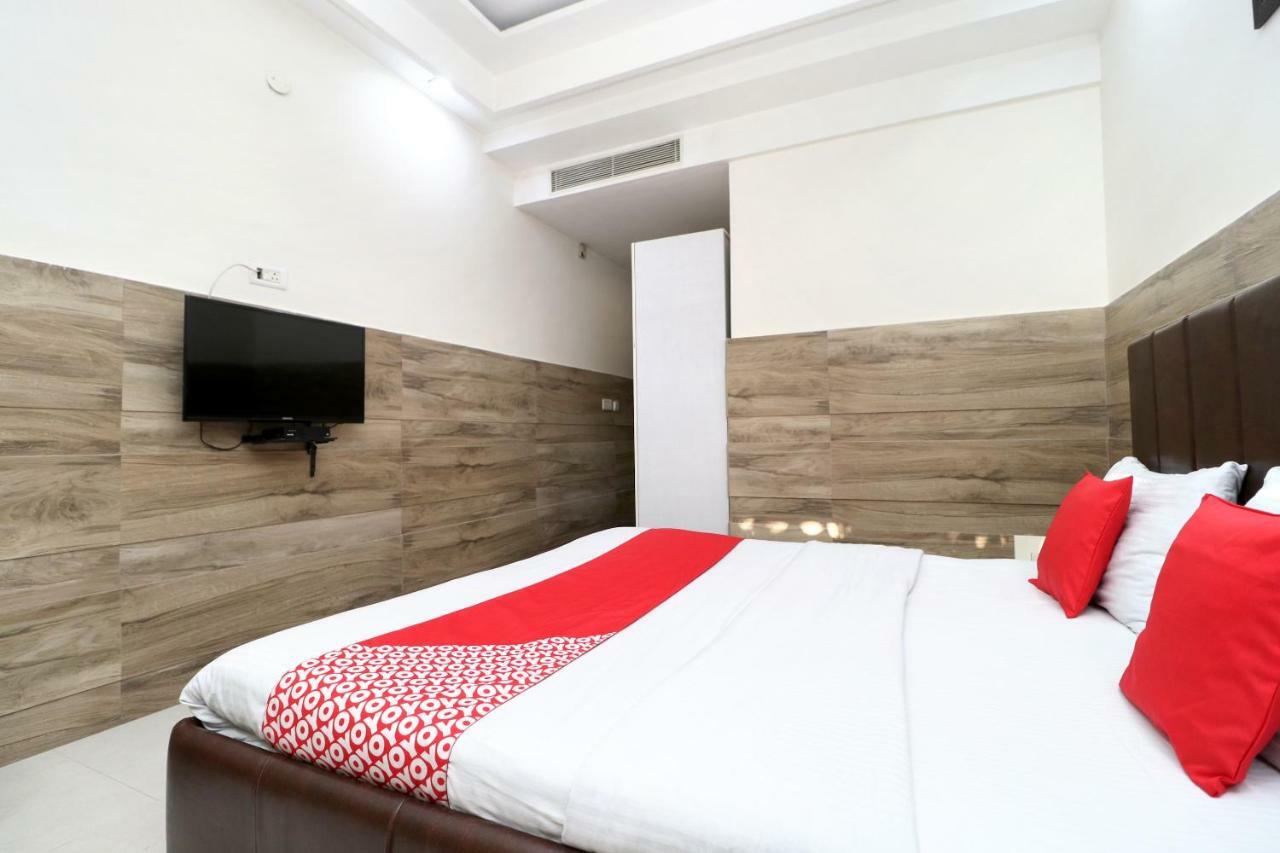 Oyo 30848 Hotel Signature Firozpur エクステリア 写真